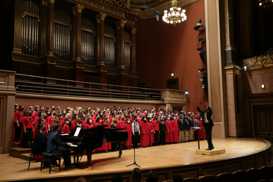 Rollo Dilworth conducting the 2022 Prague Choir Festival. Dr. Dilworth promotes performing with exchange choirs as a unique cultural immersion experience.